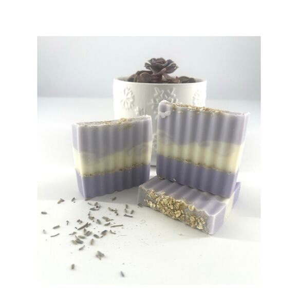 3x Goat Milk and Oatmeal Soap Bar Lavendar Vanilla Purple 3oz Face Body New - Picture 1 of 7